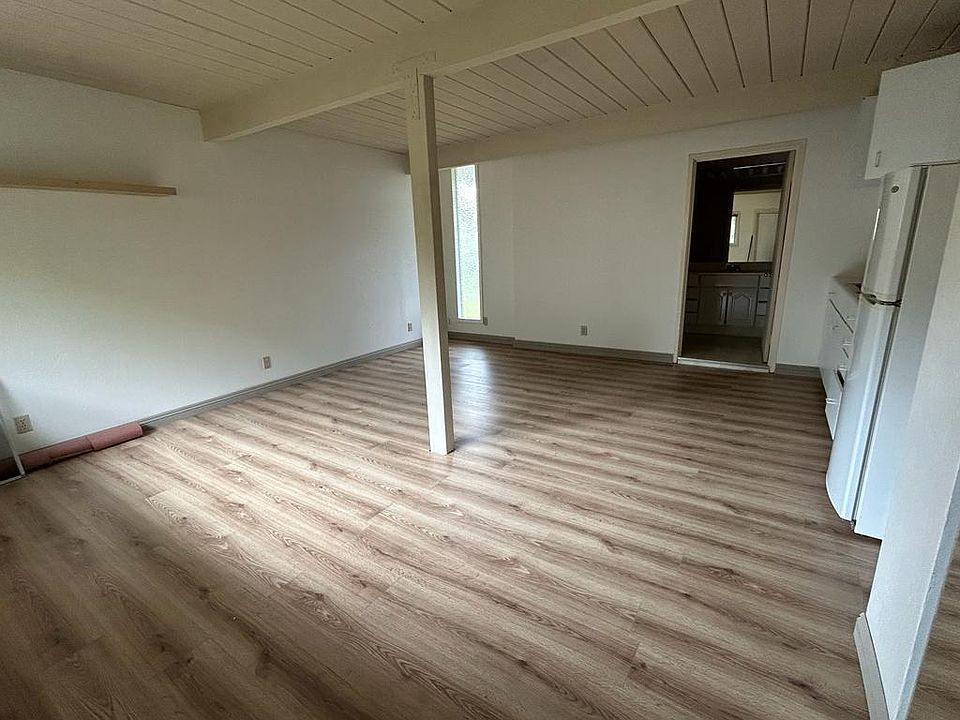 2nd image of 1026 Amarillo Ave #1