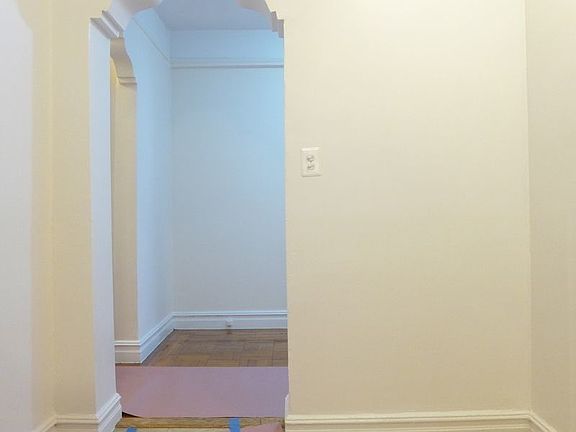 4th image of 2821 Kings Hwy #2F