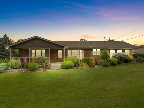 221 Moody Rd, Imperial, PA 15126