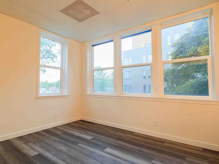 Apartments in the HEart of downtown Bozeman! — Photo 7