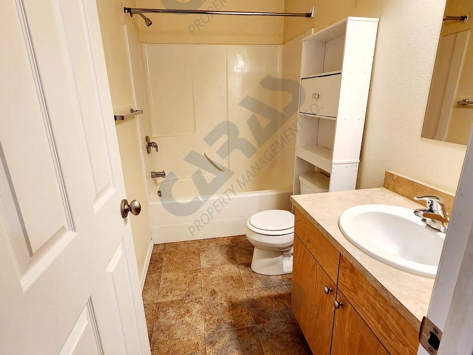 2 bed, 730 sqft, $1,250 — Photo 4