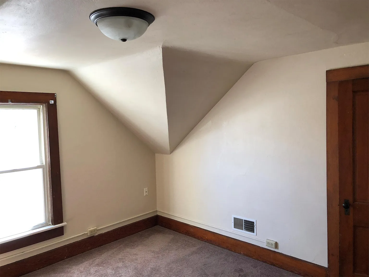 101 W. 7th. Street - Upper — Photo 2