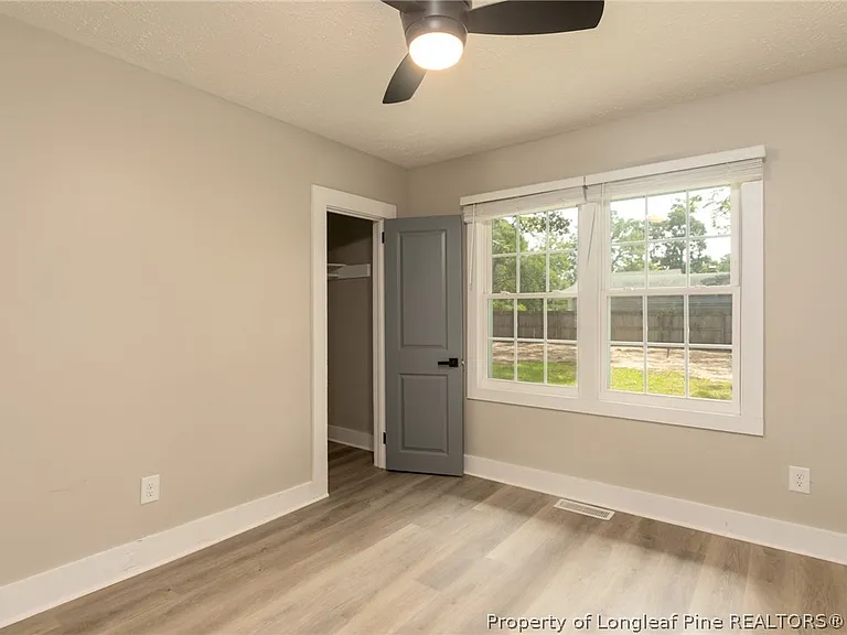 216 Circle Ct — Photo 13