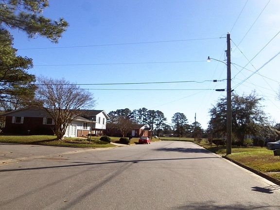 4th image of 2448 Grimes St