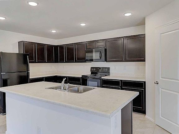 3rd image of 25377 W Clanton Ave