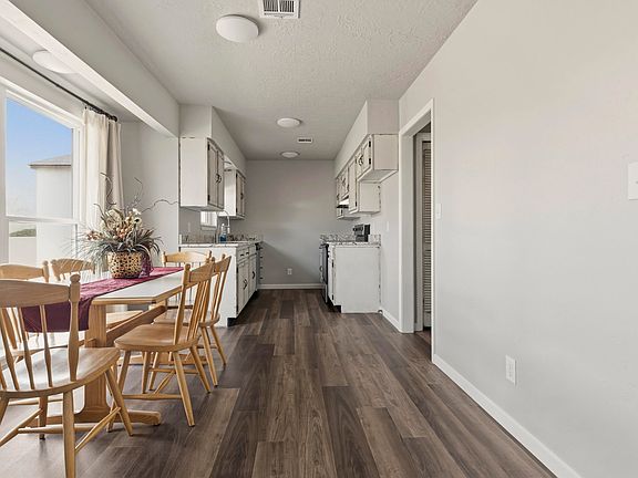 4th image of 63010 E 293rd Rd