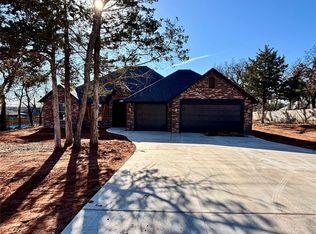 2413 Black Jack Ct, Blanchard, OK 73010