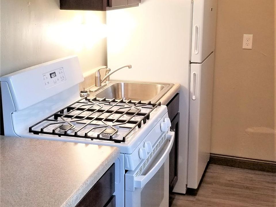 1st image of 3332 Hennepin Ave S #305