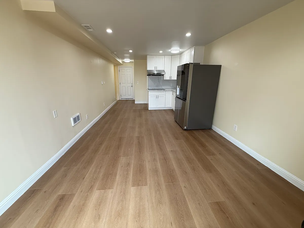 Building Photo - 279 Minerva St #2
