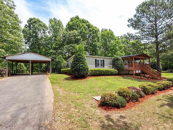 2nd image of 365 Bayberry Ln