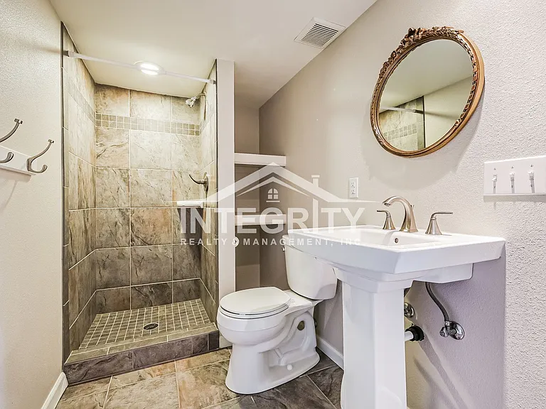 11536 Briarwood Ln — Photo 30
