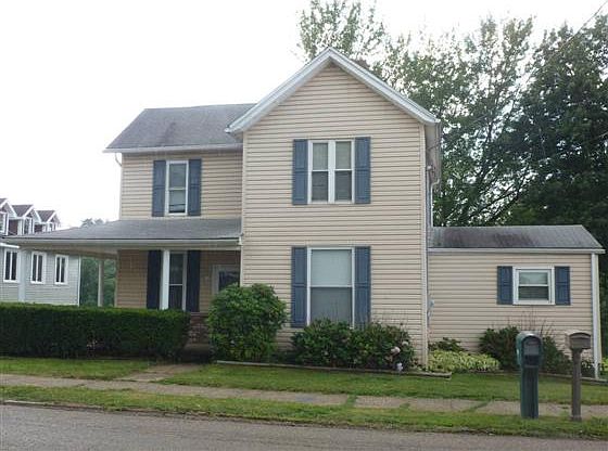 1st image of 315 N Main St