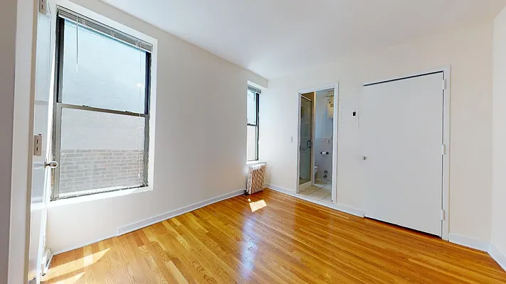 Rented by Bond New York | media 21