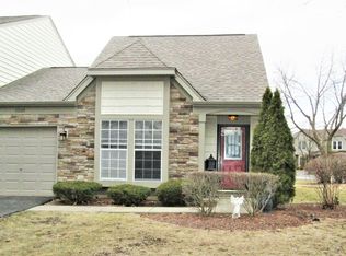 1320 Seabury Cir, Carol Stream, IL 60188