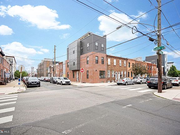3rd image of 2501 E Dauphin St
