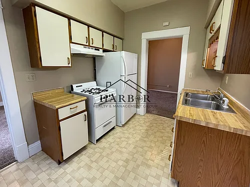 504 E Center St #2 Photo 1