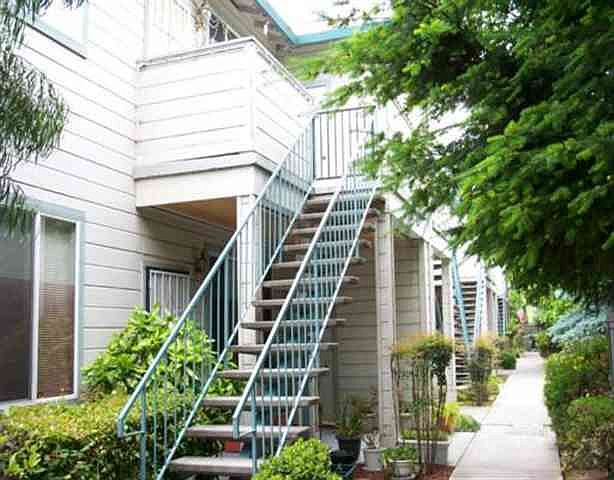 1st image of 44 Leighty Ct Unit 44