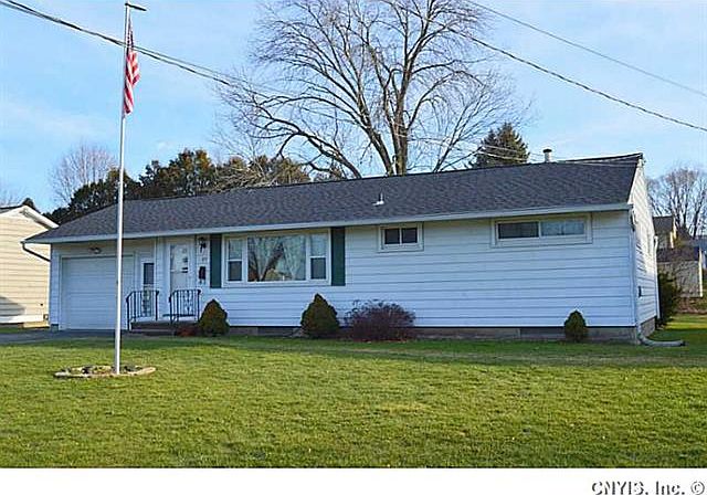 1st image of 27 Sherry Dr