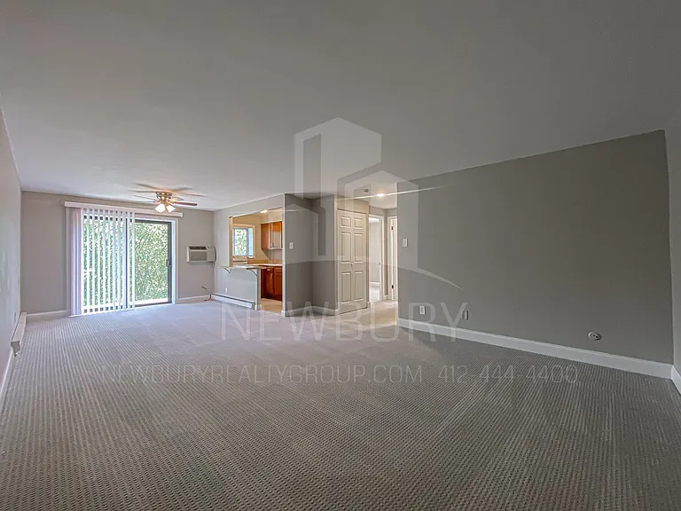 Poplar Apartments — Photo 2