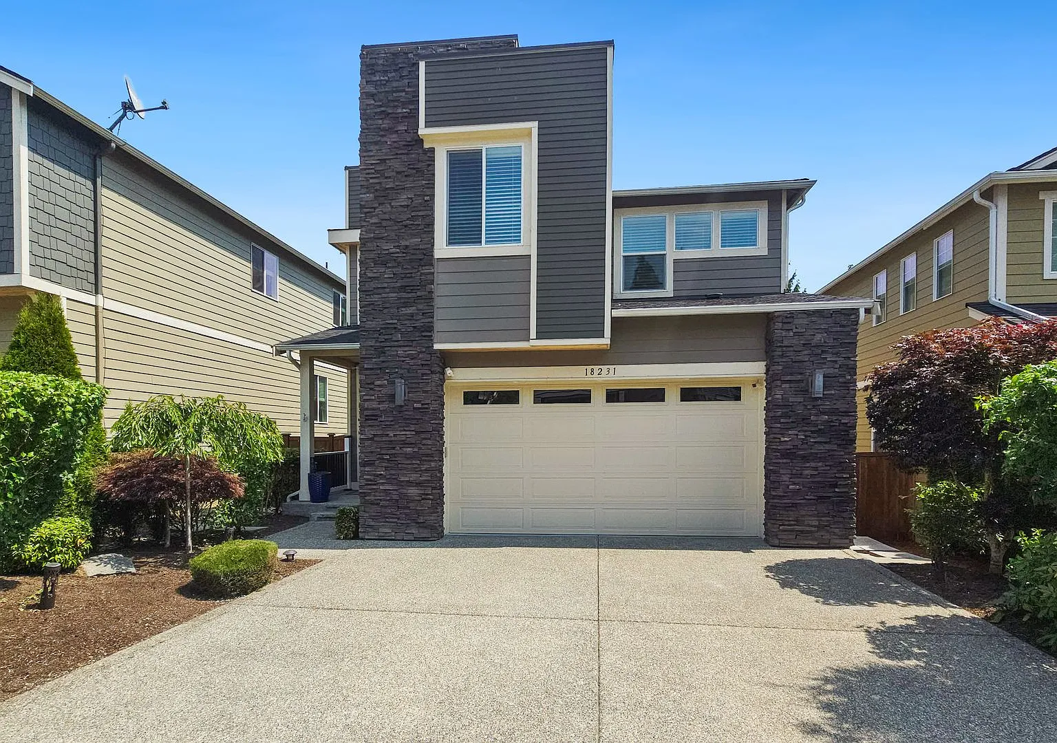 Bothell Home with ADU and Strong Rental Potential — Photo 1