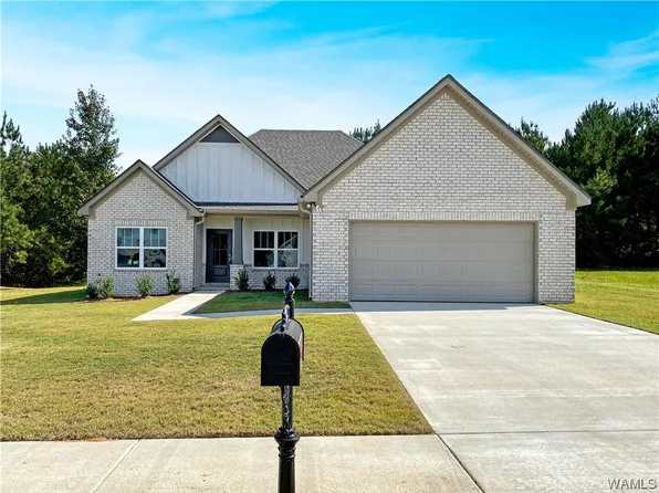 6621 Fenway Ln, Cottondale, AL 35453