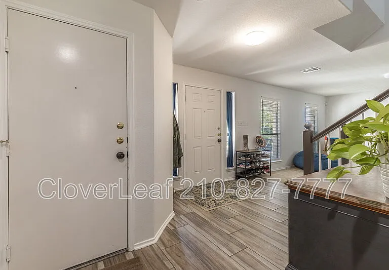 9715 Justice Ln — Photo 6