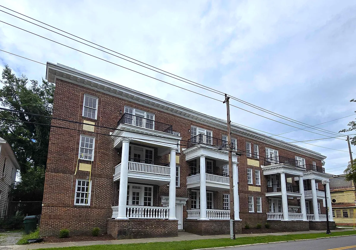 Building Photo - Ethan Thomas Apartments