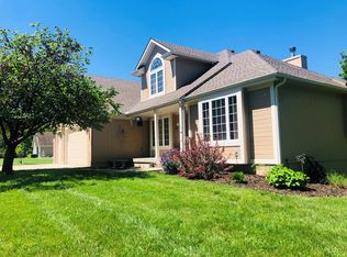 23612 S Lucille Ln, Peculiar, MO 64078