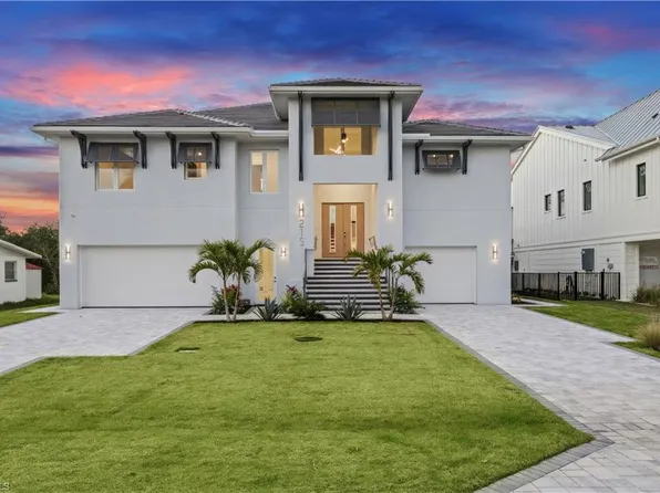 215 1st ST, BONITA SPRINGS, FL 34134