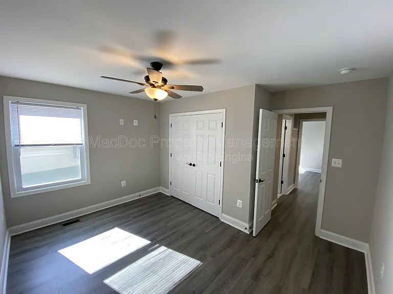 77 Lakeview Dr — Photo 29