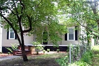 2nd image of 732 Maryland St