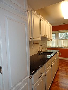 4th image of 4930 Bradley Blvd