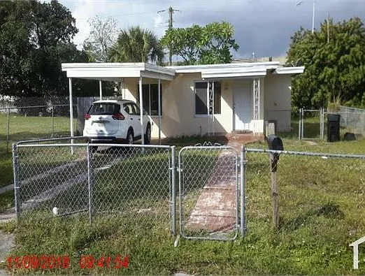 729 NW 20th Ave — Photo 1