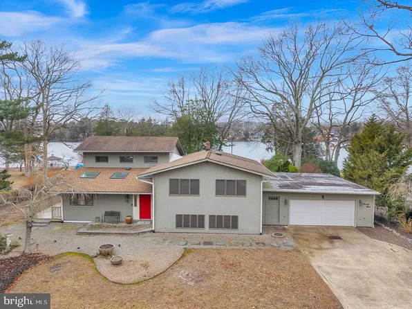 99 N Lakeshore Dr, Manahawkin, NJ 08050