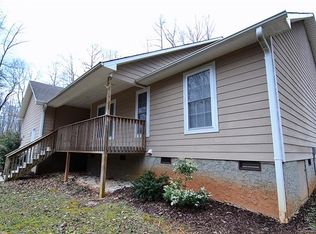 928 Grants Mountain Rd, Marion, NC 28752