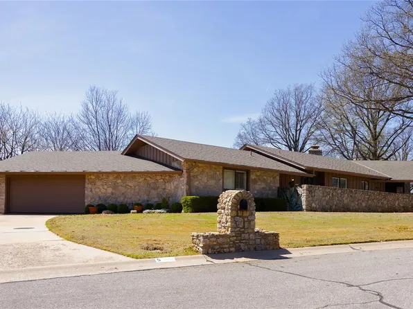 5 Stoneridge Rd, Ponca City, OK 74604