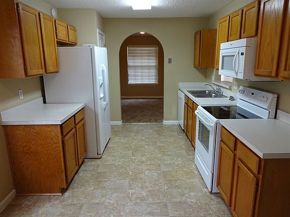 3rd image of 12555 Windy Willows Dr N