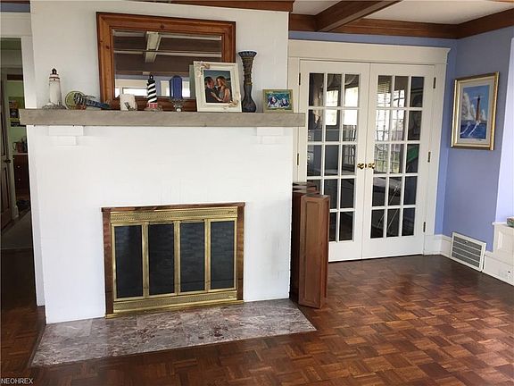 5th image of 24915 Lakeview Dr
