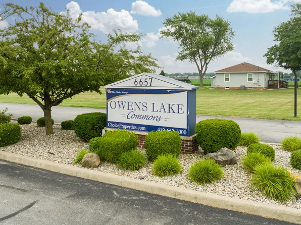 Owens Lake Commons Apartments & Townhomes