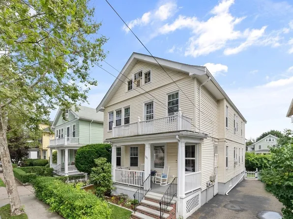 111 Beech St #1, Belmont, MA 02478
