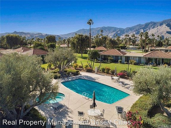 5th image of 668 N Palomar Cir