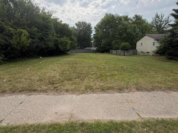 4204 Kalamazoo Ave SE, Grand Rapids, MI 49508