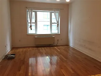 Rented by Space Marketing Shop