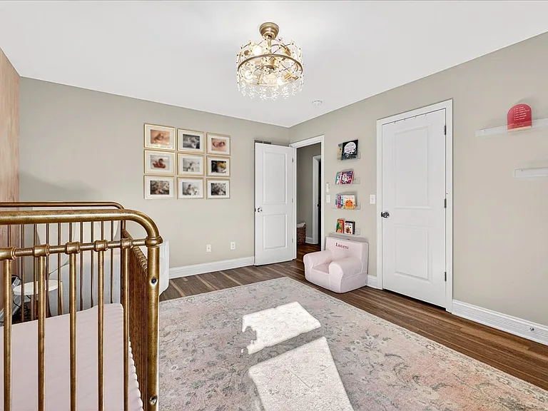 415 Filipp Ln — Photo 49