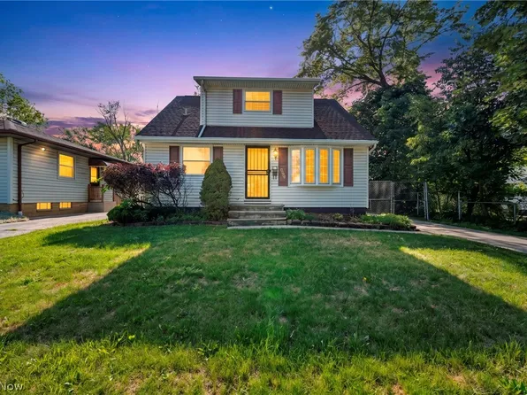 4630 W 190th St, Cleveland, OH 44135