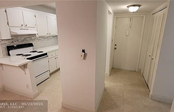 5th image of 2900 W Sunrise Lakes Dr #209
