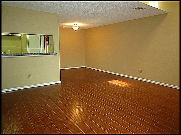 5th image of 13792 Hollowgreen Dr