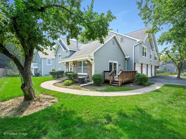 2740 Weeping Willow Dr APT A, Lisle, IL 60532
