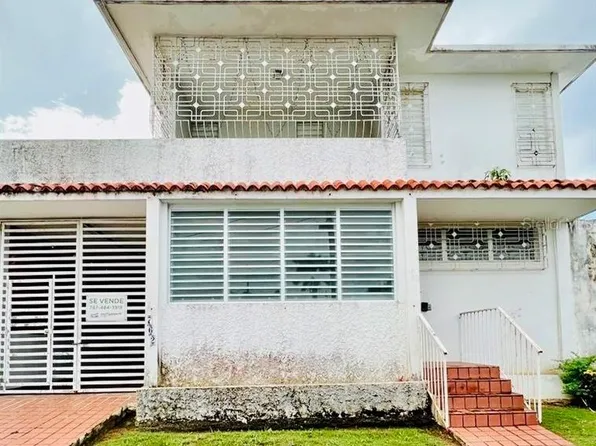 762 Jose B Acevedo, San Juan, PR 00923