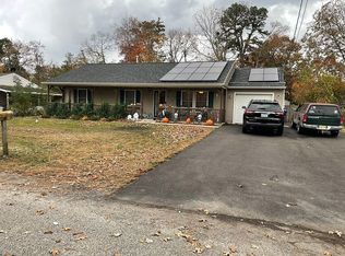 15 Santa Clara Trl, Browns Mills, NJ 08015